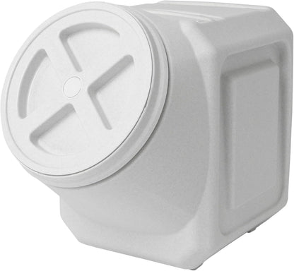 Vittles Vault Traditional Pet Food Storage Container For Dog Kibbles/Bird Seed/Oatmeal/Rice/Flour/Cereal, BPA Free Plastic, Sealed Airtight For Cat Food, Up To 50 lb, Made in USA, With Scoop, Gray