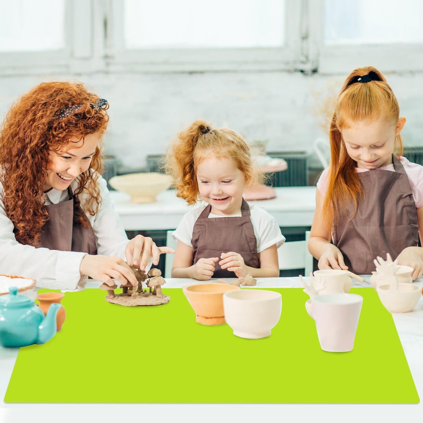 Extra Large Silicone Mat, 31.5x23.6 Inch Heat Resistant Mat for Kitchen Counter, Non Stick Silicone Baking Mat for Dough and Pastry, Thick Silicone placement Countertop Protector, Black countertop mat