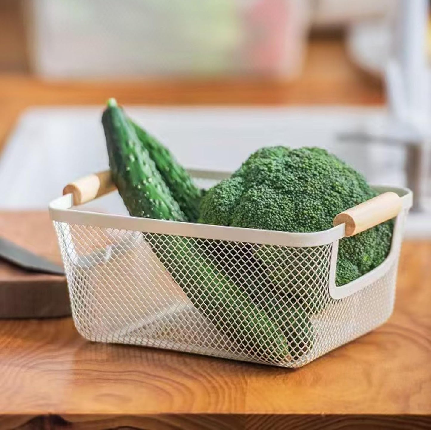 AJIODA Metal Mesh Steel Basket, Large Wire Storage Organizer Basket Multi-function Hanging Kitchen Baskets with Wood Handle for Kitchen Bathroom Picnic Home, Rectangle-Off White