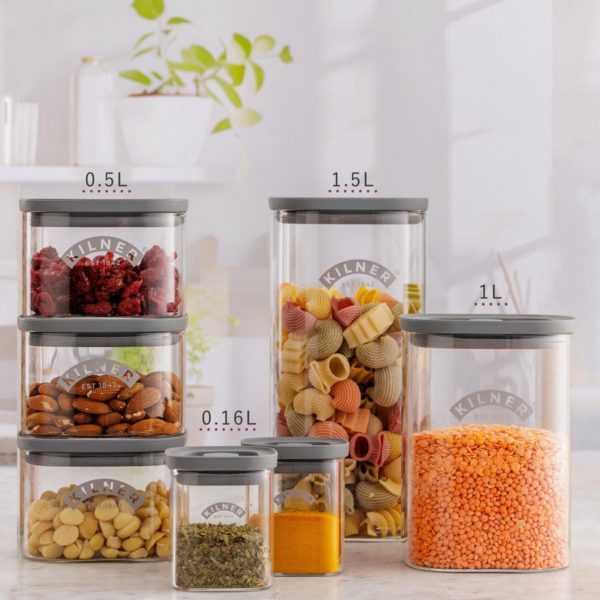 Kilner 3 Litre Glass Cereal Dispenser | Storage Jar with Airtight Glass & Silicone Lid | Easy-Pour Spout for Mess-Free Serving | Food Dispenser for Cornflakes, Beans, Granola and Pet Food