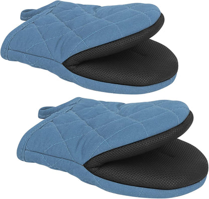 1 Pair Short Oven Mitts - Silicone Kitchen Oven Gloves High Heat Resistant 500℉, Mini Oven Mits with Non-Slip Grip Surfaces and Hanging Loop for BBQ, Baking, Cooking and Grilling (Black)