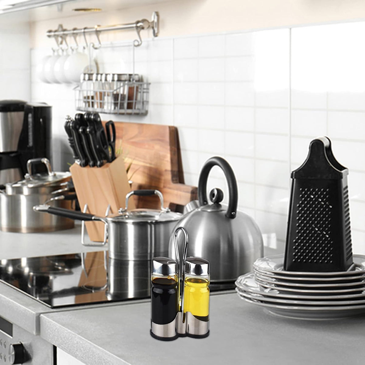Salt and Pepper shakers, Oil and Vinegar Dispenser Set with Stainless Steel Holder (Salt & Pepper + Oil & Vinegar)
