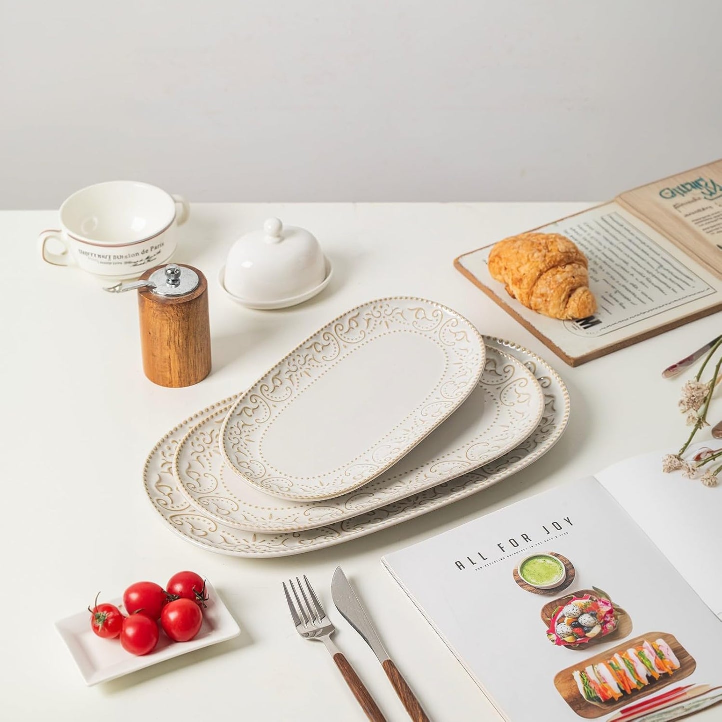 Oval Serving Platter, 14"/12"/10" Ceramic Serving Platters, Embossed White Serving Plates, Stackable Porcelain Tray for Appetizer, Dessert, Pasta, Sushi, Oven Dishwasher Safe, Set of 3, Family Dining