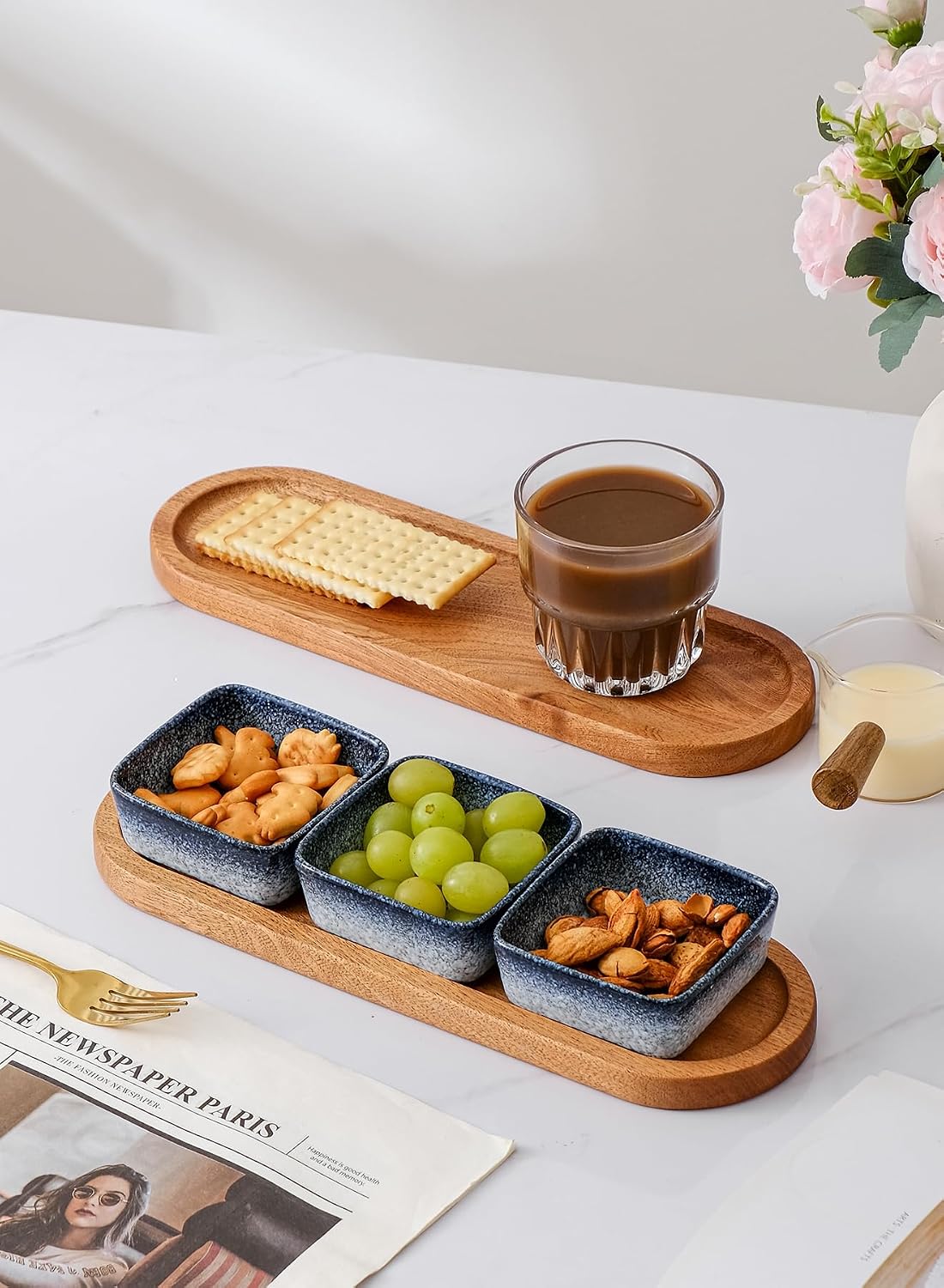 Chip and Dip Serving Set, Ceramic Dipping Sauce Bowls with Wooden Tray, 3.5 inch Side Dishes Set of 3 for Entertaining, Party, Buffets, Appetizers, Snacks and Sushi, Blue