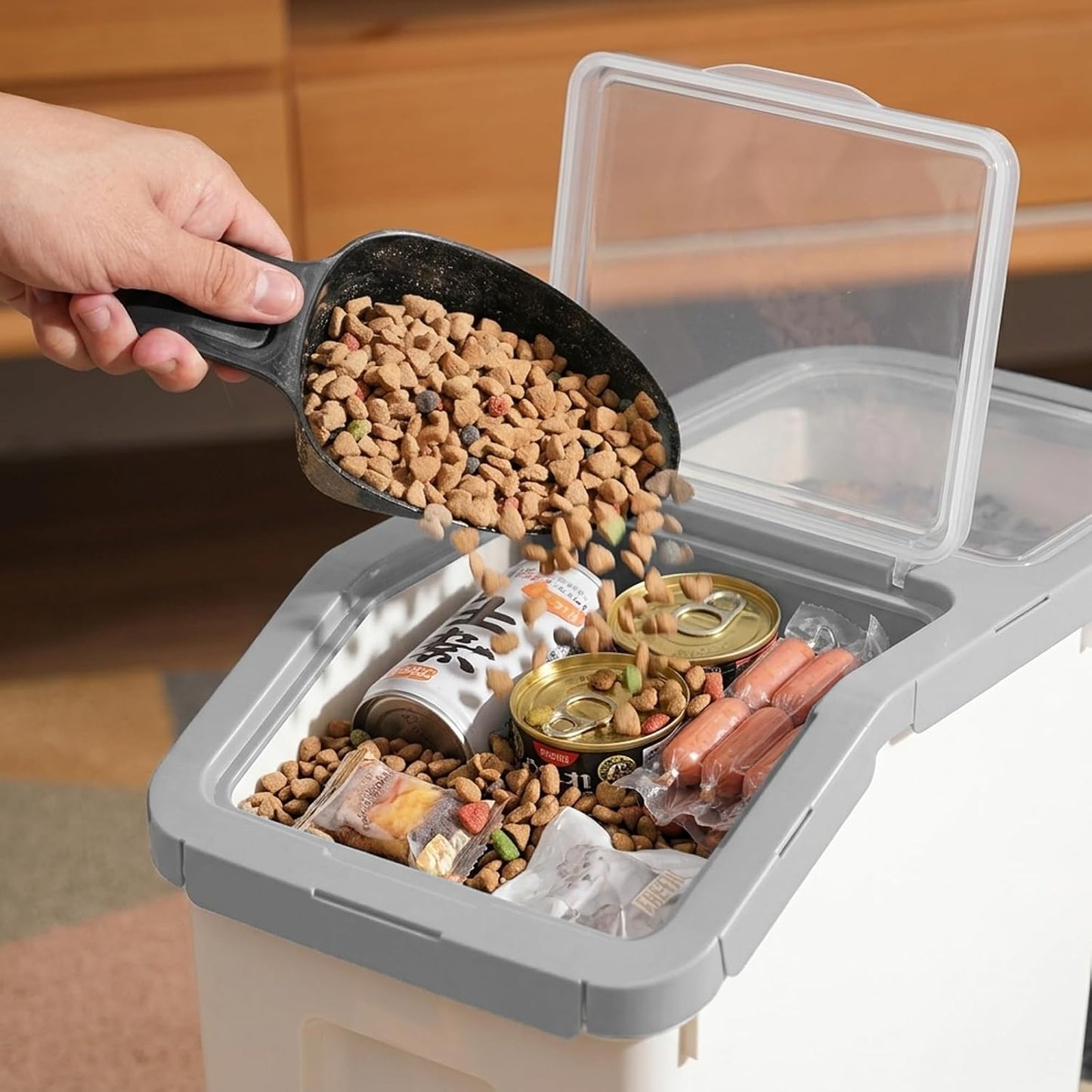 RUIAN Dog Food Storage Container 20Lb, Airtight Pet Food Storage Bin with Locking Lid, Wheels, Measuring Cup & Scoop, Large 10kg Capacity Dry Food Dispenser for Freshness, Easy Mobility and Feeding