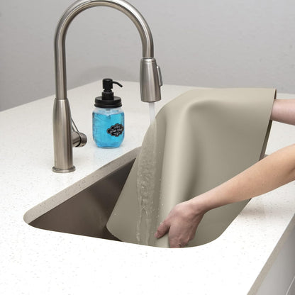 GASARÉ, Extra Large, Thick, Silicone Mat for Kitchen Counter, Heat Resistant Mat, Countertop Protector, Non-Slip, Easy to Clean, Cuttable, 25 x 17 Inches, Black