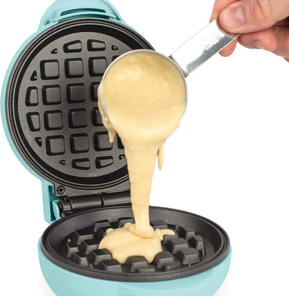 Nostalgia Retro Electric Large Hard-Boiled Egg Cooker, 7 Capacity, Poached, Scrambled, Omelets, Whites, Sandwiches, for Keto & Low-Carb Diets, Aqua