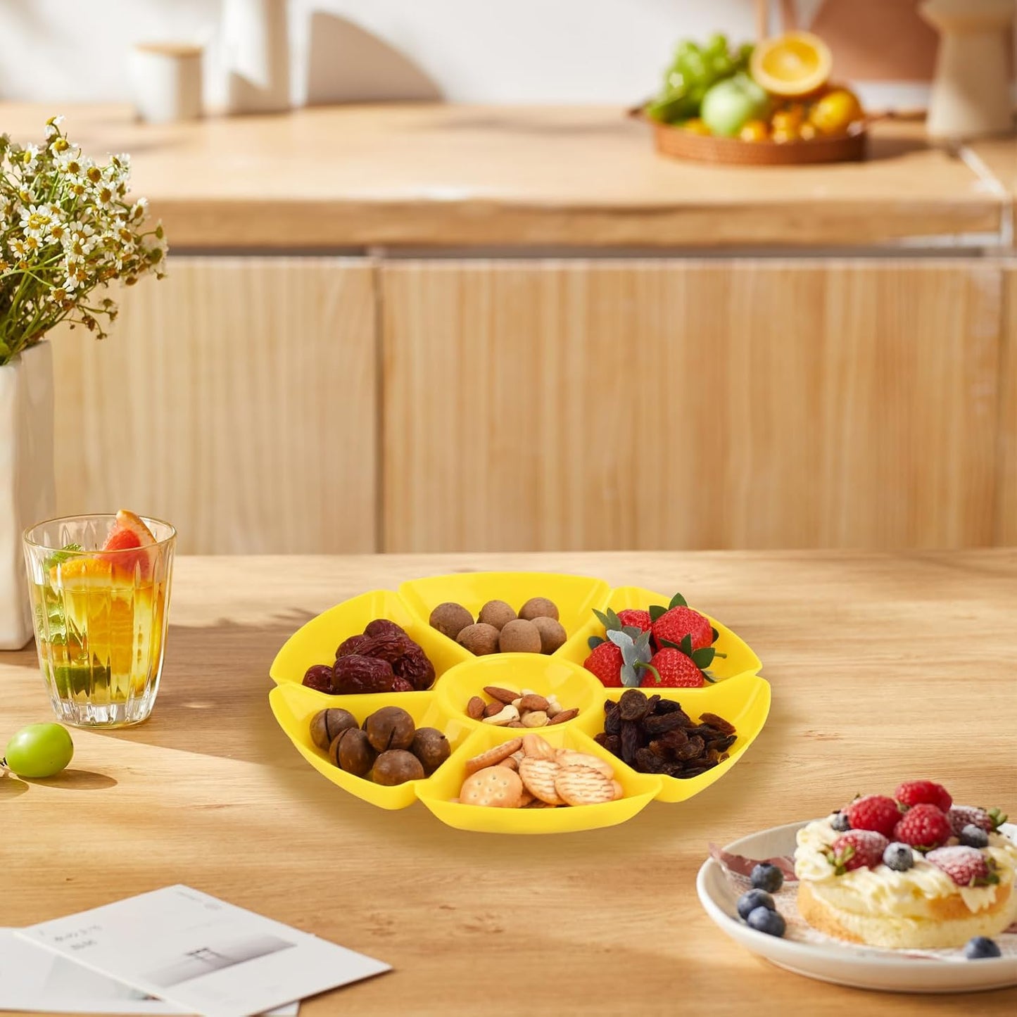 ‌12 Pcs Plastic Serving Trays with 7 Compartments - 10 Inch Round Chip & Dip Thanksgiving Plates for Candy, Nuts, Fruits, Veggies - Party Platter Set, 6 Colors