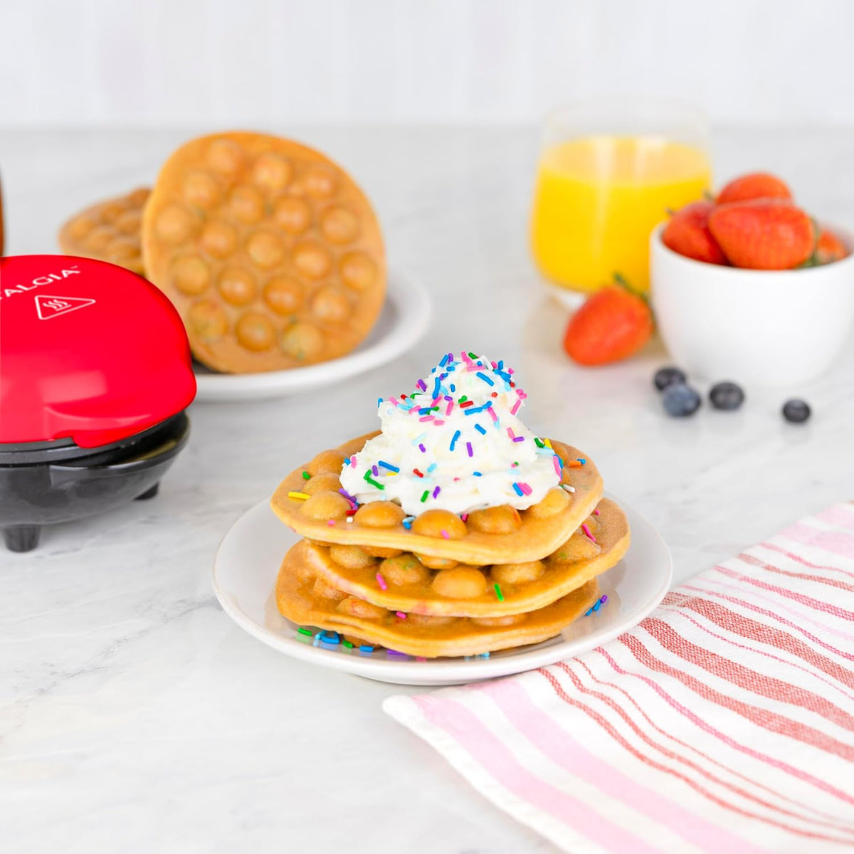 Nostalgia Retro Electric Large Hard-Boiled Egg Cooker, 7 Capacity, Poached, Scrambled, Omelets, Whites, Sandwiches, for Keto & Low-Carb Diets, Aqua