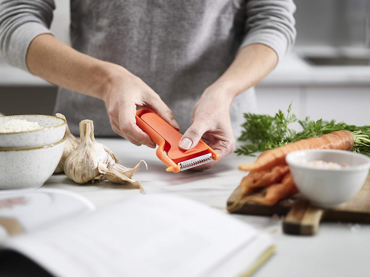 Joseph Joseph SafeStore Peeler, One Size, Orange