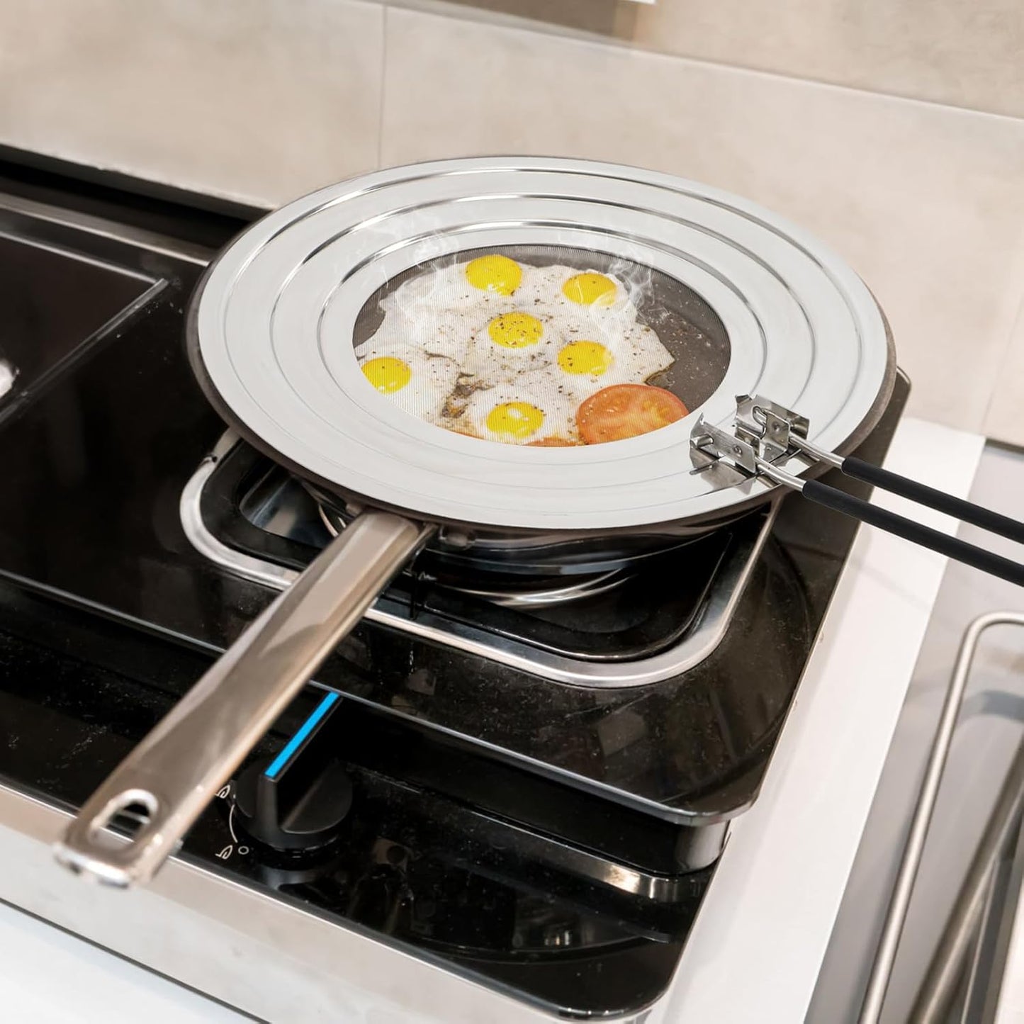 Frcctre 2 Pack Stainless Steel Splatter Screen for Frying Pan, 12 Inch Grease Splatter Guard with Foldable Silicone Handle, Food Strainer Cooling Mat Cover Oil Splash from Bacon, Oil, or Deep Fryer
