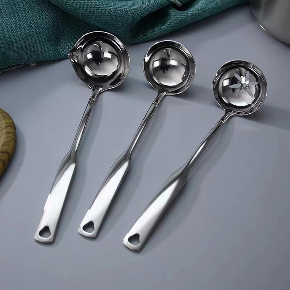 Soup Ladle 304 Stainless Steel Heavy Ladle with Pour Spout for Soups, Serving, Cooking, Stews and More 11.8 inch 1-Piece(Colour:Silver)