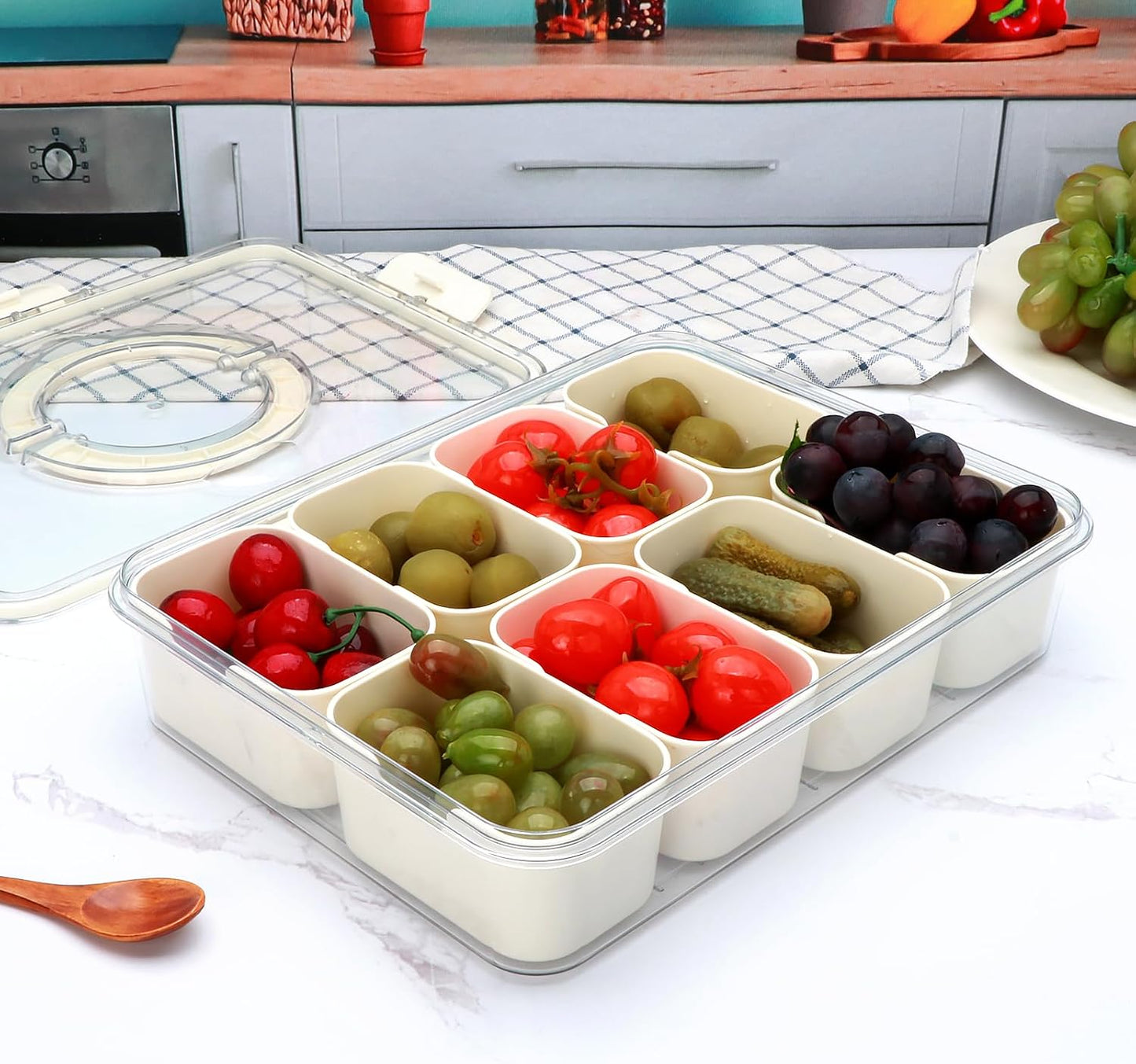 Reusable Divided Serving Tray with Lid,Snack Tray with Lid and Handle for Portable Snack Platters, Fruit Platters,Clear Snack Containers Ideal for Travel,Picnic,Party,2 Pcs
