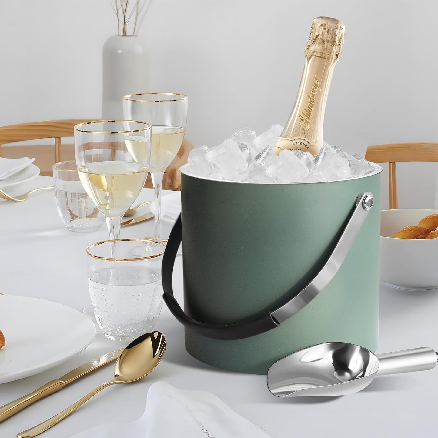 Bakpoco Insulated Ice Bucket with Silicone Lid, Scoop, Tongs & Strainer, 3L Stainless Steel Double Wall Ice Buckets for Parties & Cocktail Bar, Champagne Ice Bucket with Lid for Freezer, Ivory
