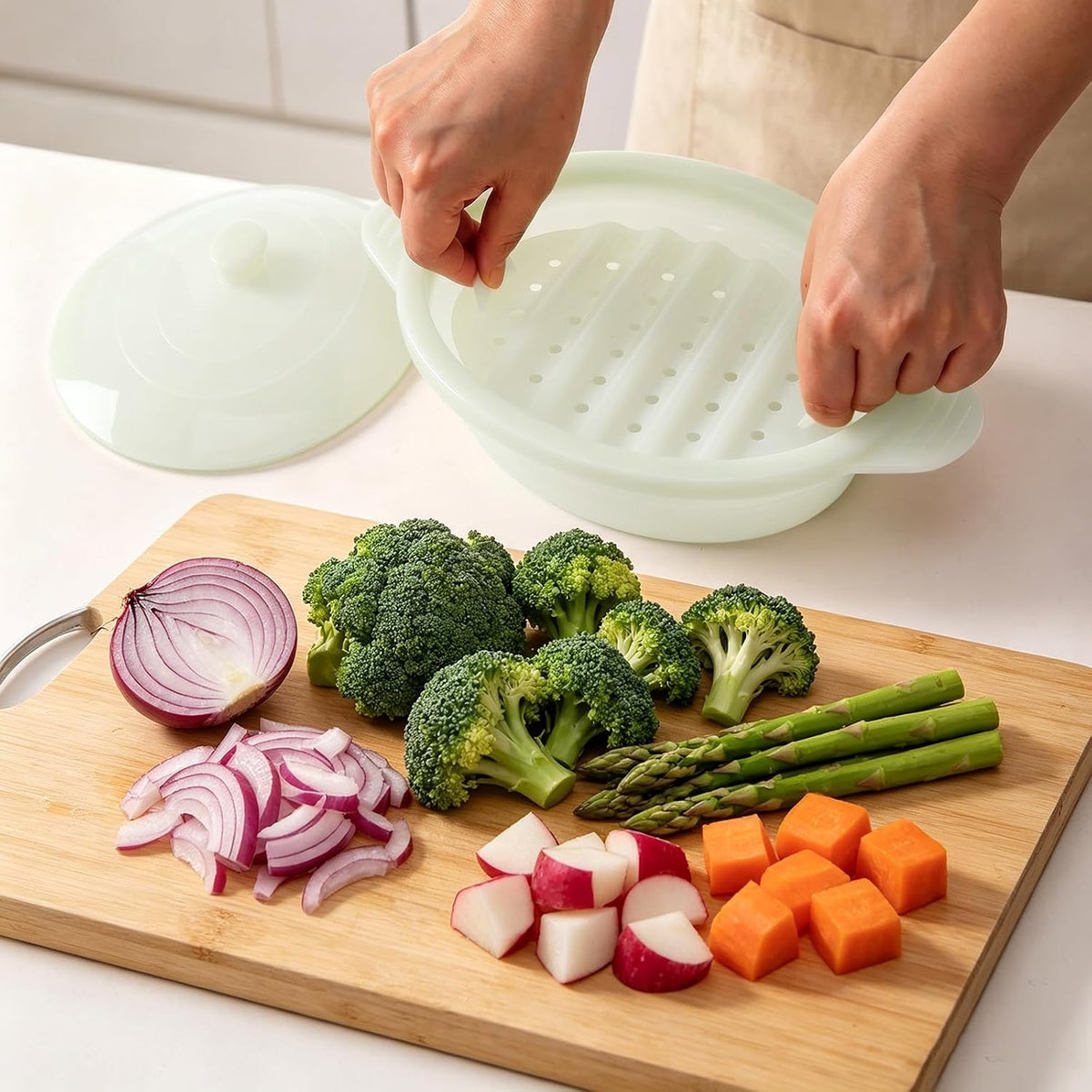 Silicone Microwave Steamer Collapsible Cooker for Vegetables Fish Prep Meal