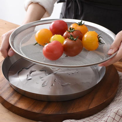WAGENSTEIGER Stainless Steel Mesh Tray Set with Drip Pan, Air Fryer Basket and Tray, Kitchen Colander, Vegetable and Fruit Strainer, Food Filter, BBQ Prep Tool, Fruit Serving Dishes (9.84 inch)
