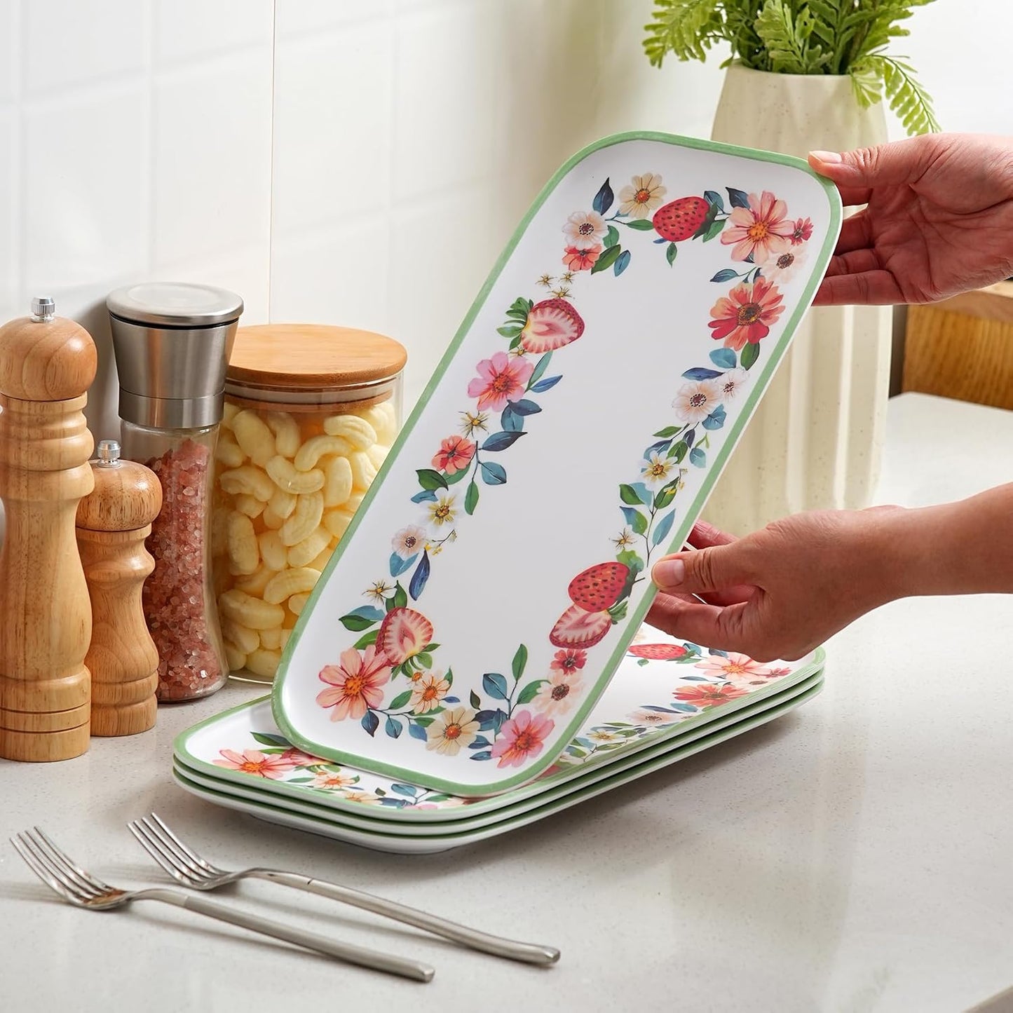 2 pcs Melamine Tray Set with Strawberry Design, 19 Inch and 14.5 Inch Large Serving Plates, Unbreakable Dinnerware for RV, Camping, Party, Easy Clean