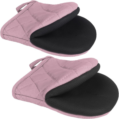 1 Pair Short Oven Mitts - Silicone Kitchen Oven Gloves High Heat Resistant 500℉, Mini Oven Mits with Non-Slip Grip Surfaces and Hanging Loop for BBQ, Baking, Cooking and Grilling (Black)