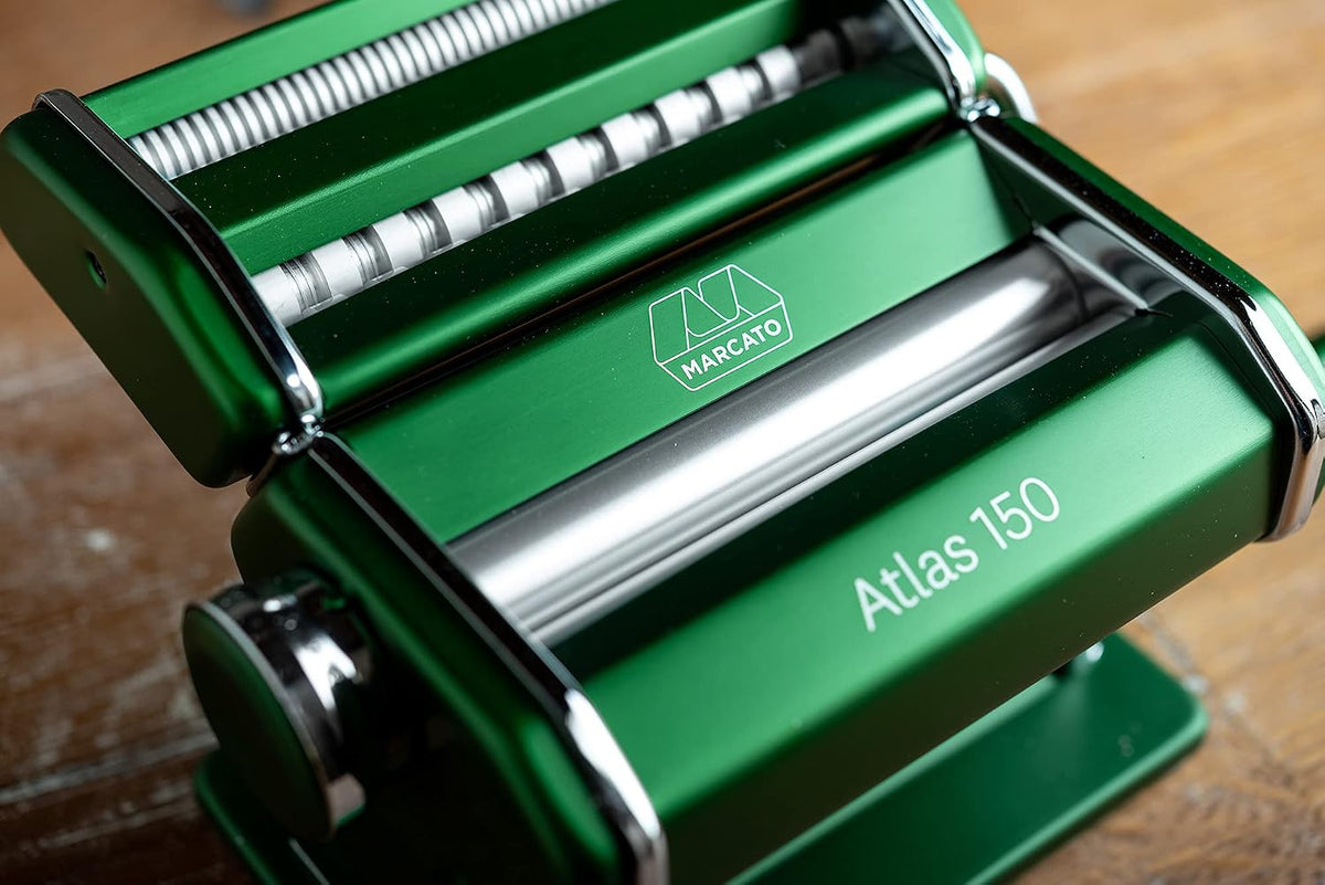 MARCATO Atlas 150 Machine, Made in Italy, Red, Includes Pasta Cutter, Hand Crank, and Instructions