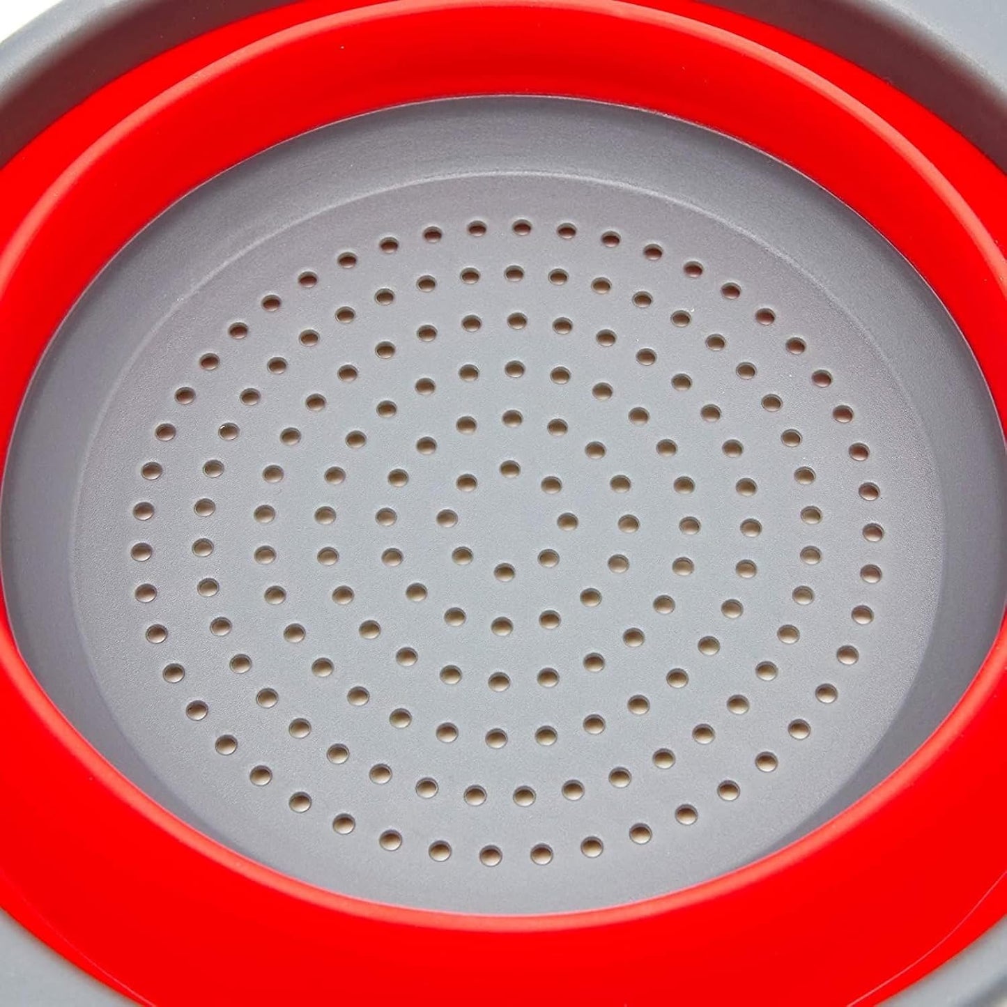 Juvale Collapsible Colander Set of 3, Space-Saving Kitchen Strainer, Use to Drain Vegetables and Fruits, Heat-Resistant Pasta Strainer with Handle, Foldable for Easy Storage, Ideal for Campers, Red