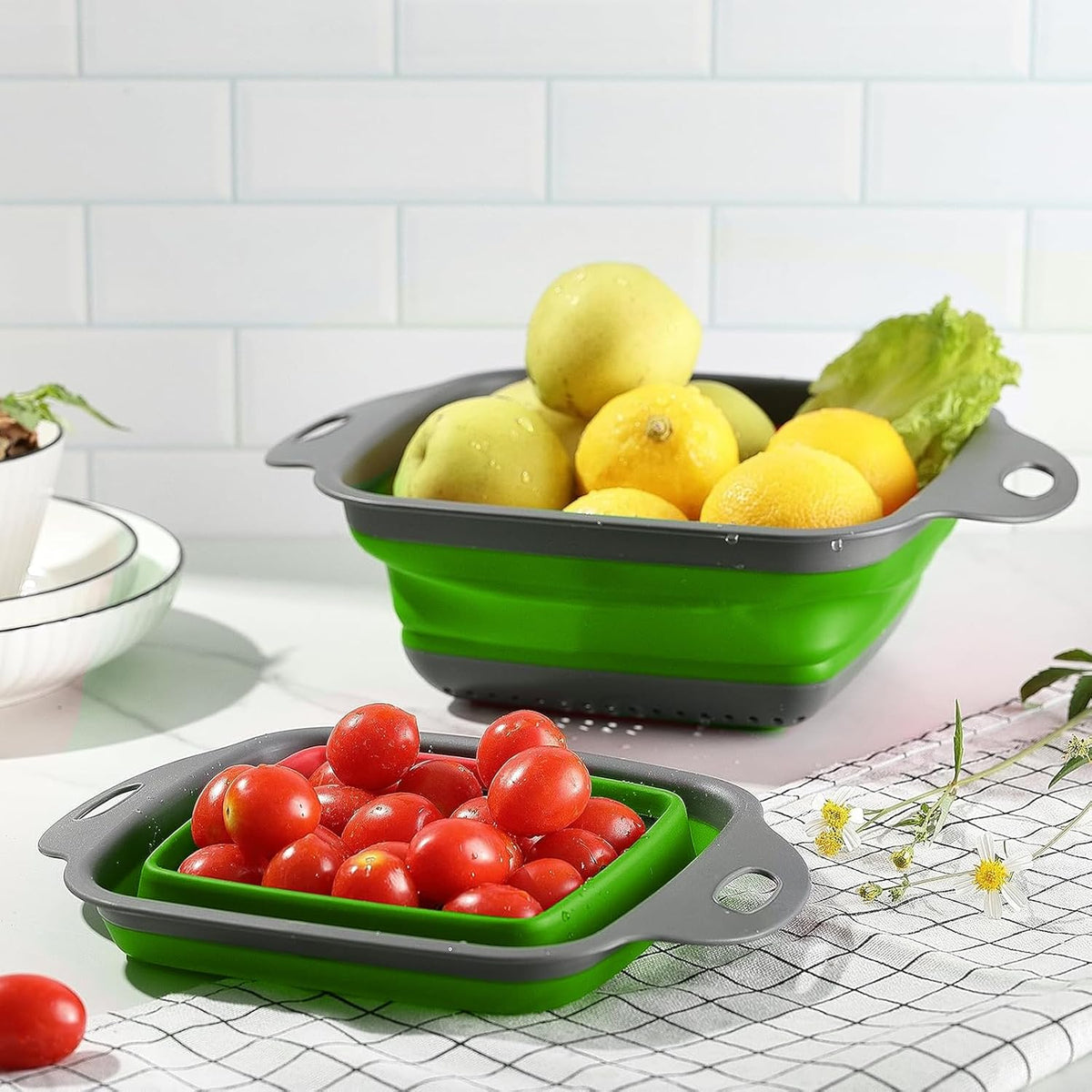 2 PCS Collapsible Colander, Collapsible Strainers for Kitchen, 11.5 inch Silicone Strainer and 9.5 inch Silicone Colander for Draining Vegetable fruit, Kitchen Food Strainer, Blue (Green)