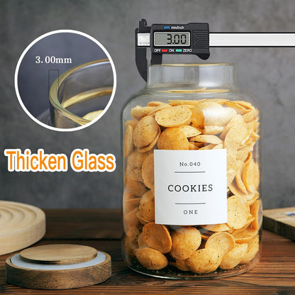 CZHQSMZ Set of 2 Large Glass Flour and Sugar Containers with 132 Pantry Labels - Glass Food Storage Jars with Airtight Bamboo Lid for Flour Pasta Candy Coffee Cookie and More(1 Gallon/4000 ml)