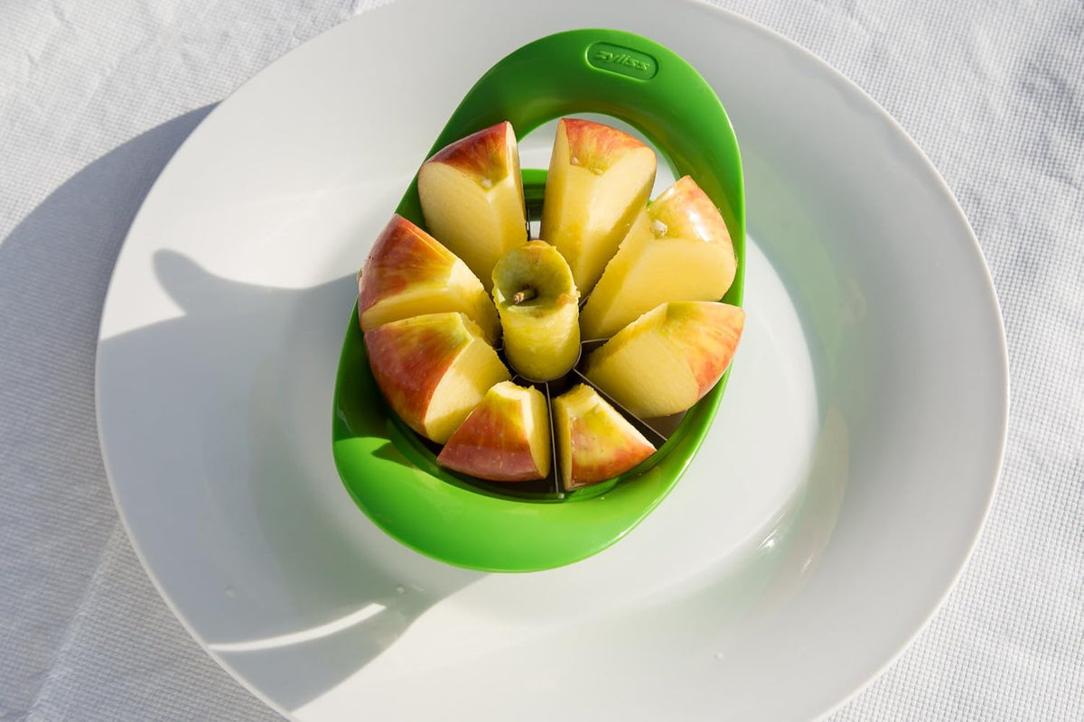 Zyliss Apple Divider – Stainless Steel Ultra-Sharp 8-Slice Apple Corer and Cutter – Ergonomic BPA-Free Handles – Thick Riveted Blades – Dishwasher Safe Apple Slicer – Green