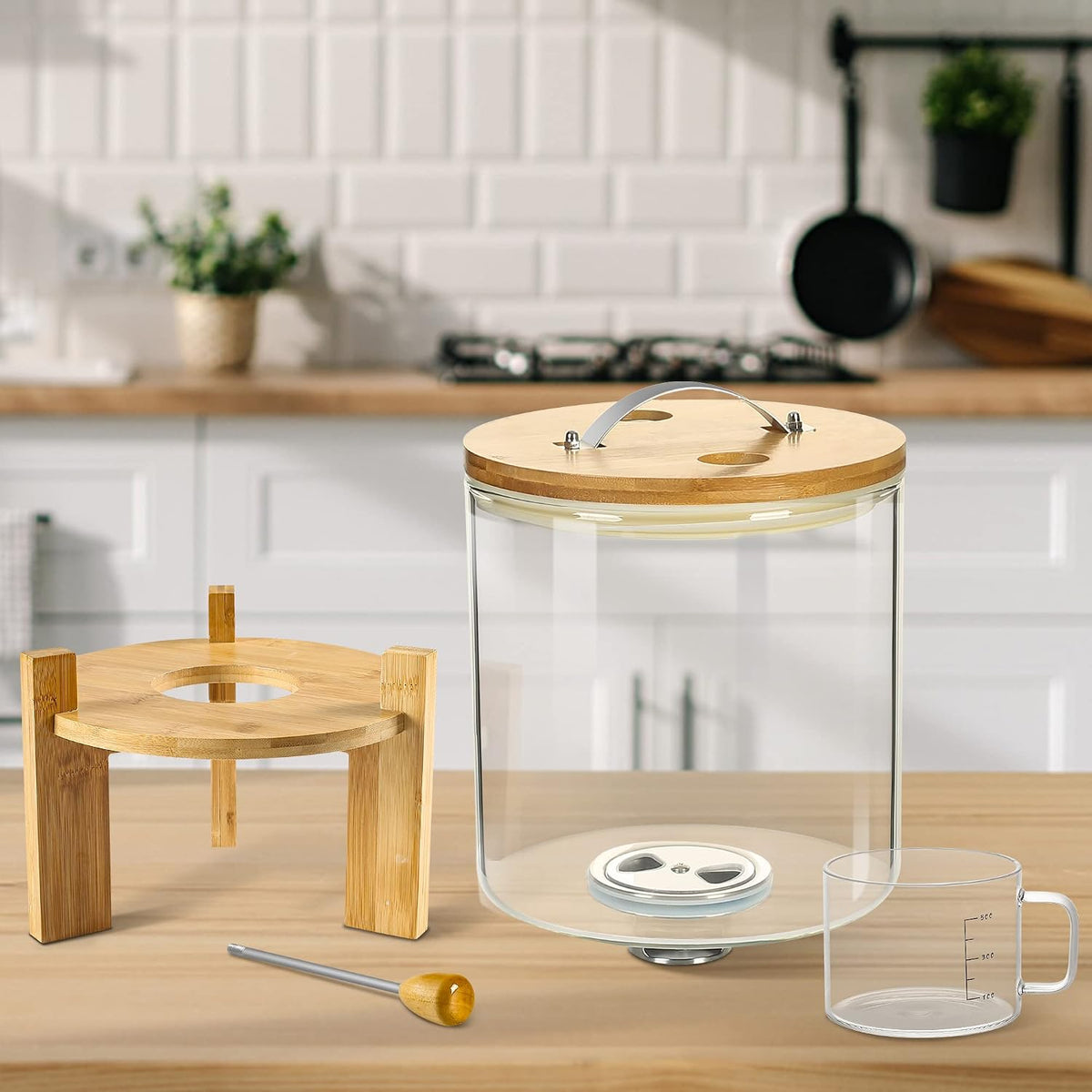 Rice Dispenser, Rice Storage Container：Flour and Cereal Container with Airtight Lid and Wooden Stand, Glass Food Storge Container for Kitchen Organization and Pantry Store (5L)