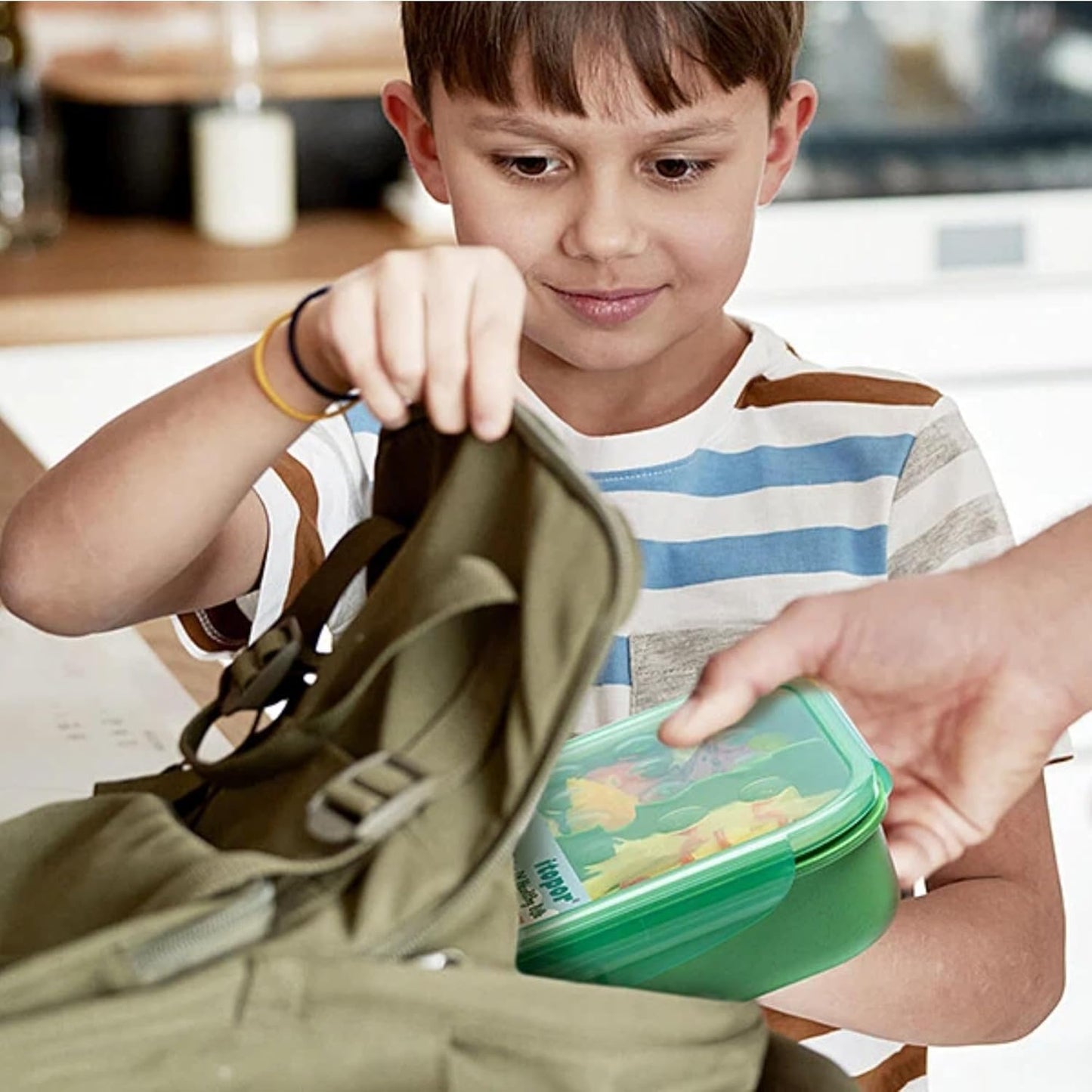 Itopor Classic Wheat Straw Bento Box, Leak-Proof 3-Compartment Lunch Box for Adults & Older Kids, BPA-Free Meal Prep Food Container with Fork, Microwave & Dishwasher Safe, 5.5 Cup, Sage Green