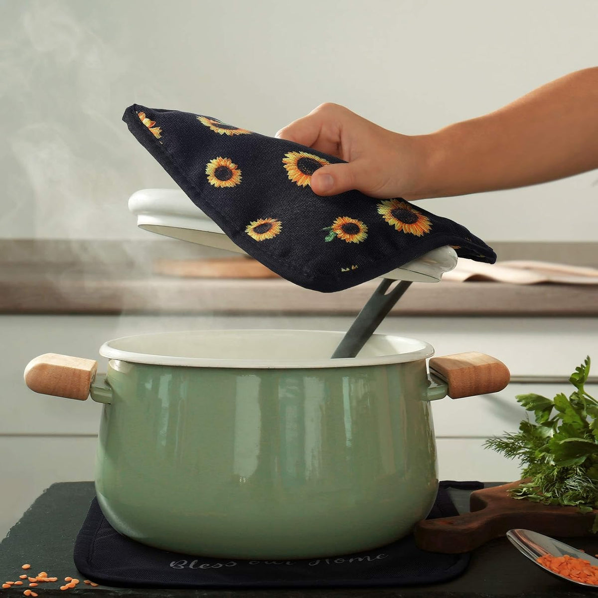 Bencailor 12 Pcs Christmas Wildflower Pot Holders with Pocket