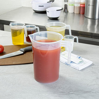 Restaurantware Clear Plastic Pt (Cups) Measuring Cup, 5.3 x 3.8 x 5 In