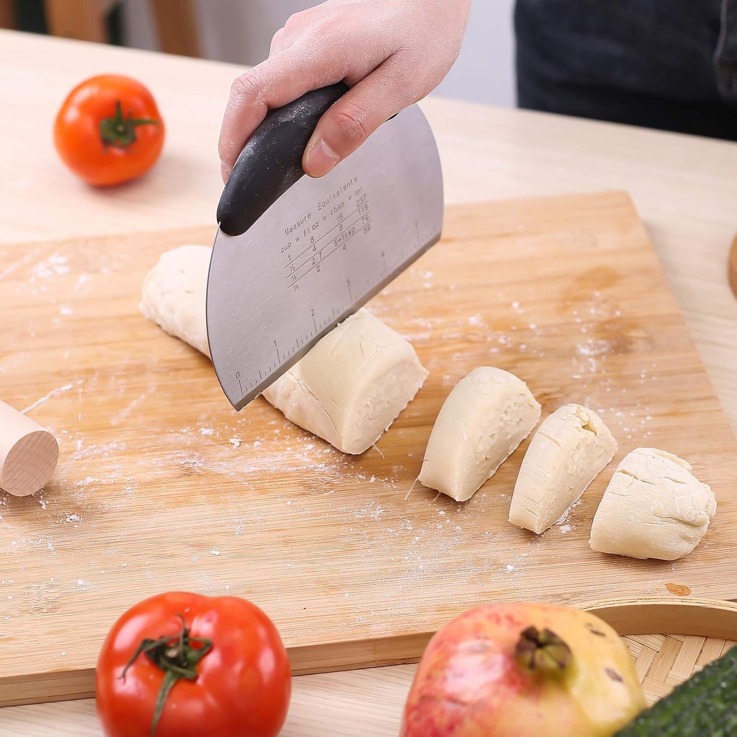 1 pcs Dough Pastry Scraper Chopper/Stainless Steel Dough Scraper Cutter with Ergonomic Rubber Non-Slip Grip/Dough Scraper Cutter/Pro Pastry Pizza Cutter Chopper (Pink)