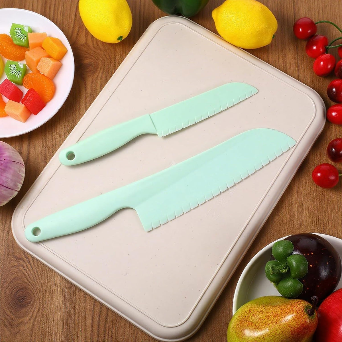 4 Pack Lettuce Knife 11/8.5 inch Nylon Knifes Plastic Lettuce Knife to Prevent Browning Dishwasher Safe Kitchen Utensils for Vegetables Fruits Bread Cake and Salad (S/L Blue and Green)