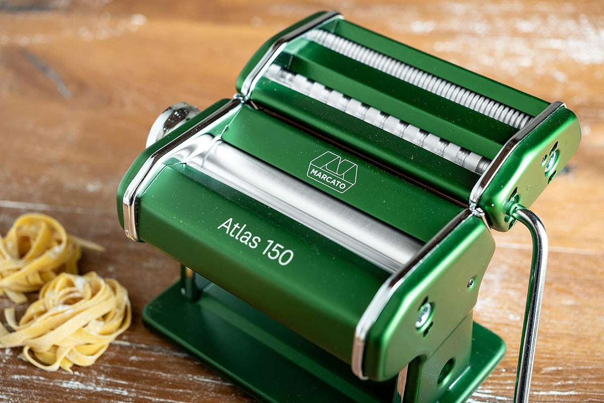 MARCATO Atlas 150 Machine, Made in Italy, Red, Includes Pasta Cutter, Hand Crank, and Instructions