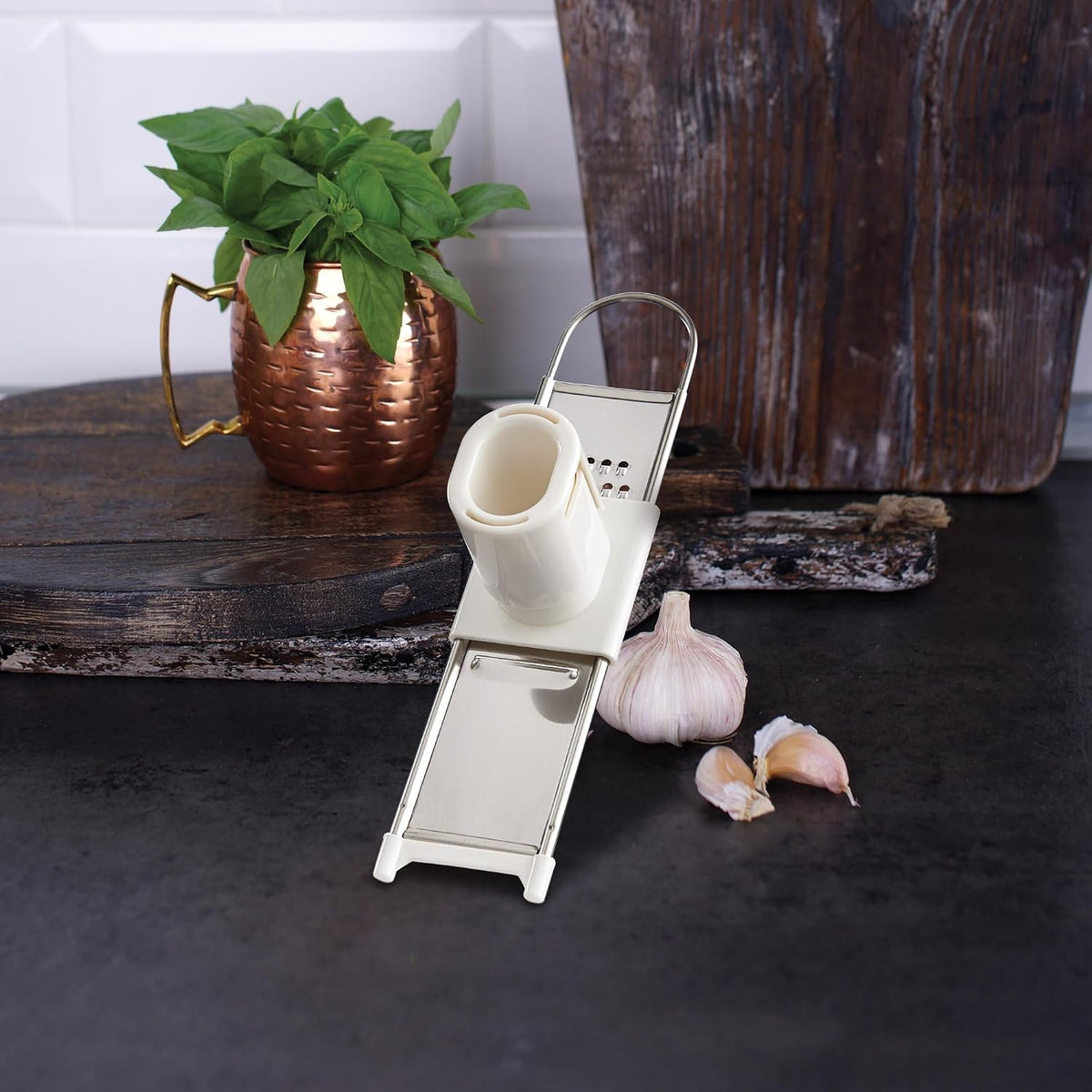Fantes No-Peel, Self Cleaning Garlic Press, 6.25 x 1-Inches, the Italian Market Original since 1906