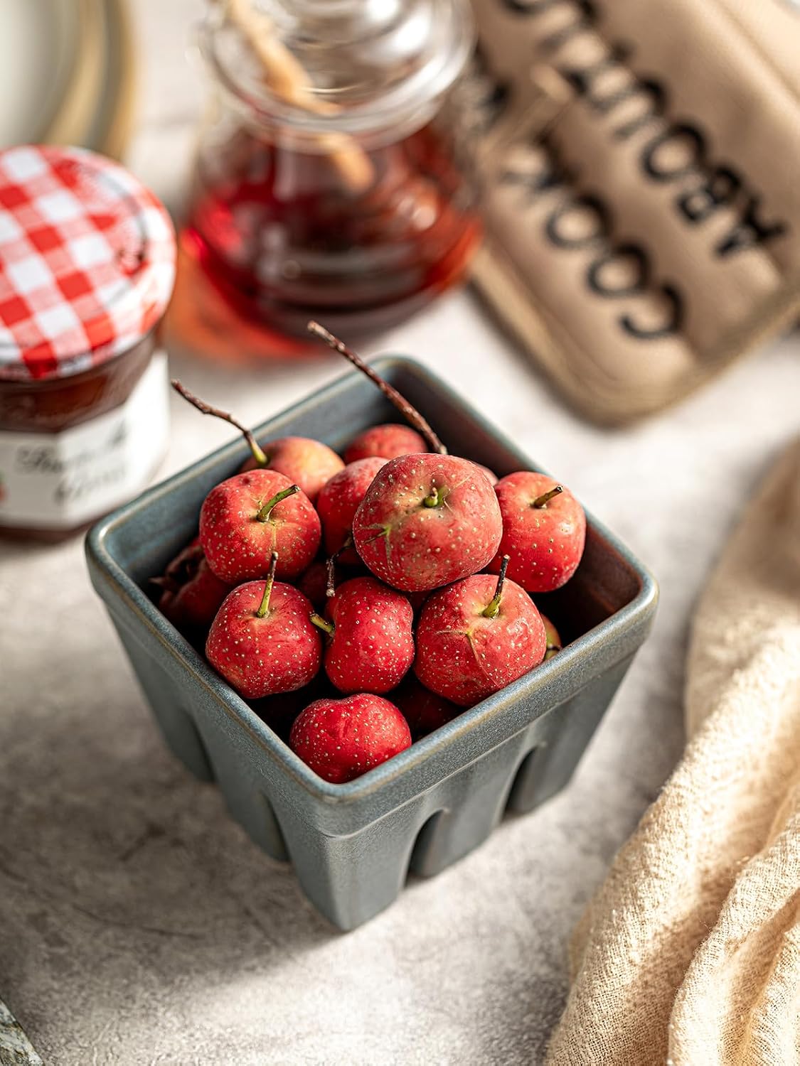 Gomakren Berry Bowls with Holes Ceramic, Berry Washing Bowl Basket Set of 2, 5.8 Inch Round Fruit Bowl Storage Containers, Strawberry Baskets, Farmhouse Kitchen Decor, Yellow + Brown