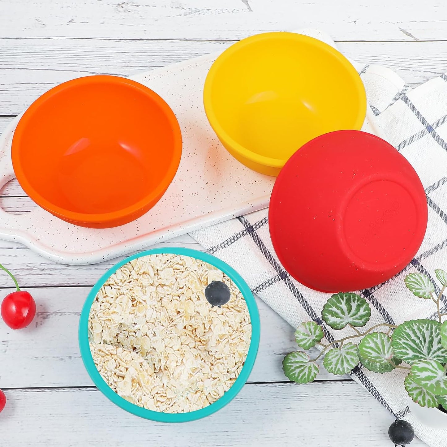 Webake 3" Silicone Pinch Bowls for Cooking Prep, 2oz Small Dipping Bowls Sauce Condiment Containers with Lids, BPA Free Set of 8