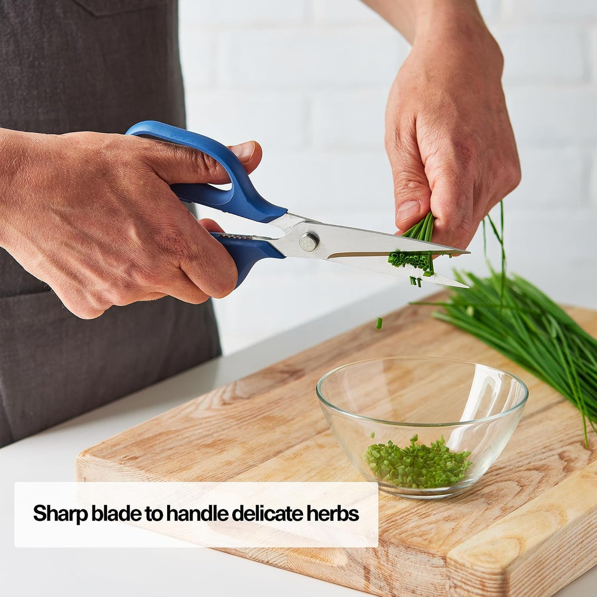 Misen Heavy Duty Kitchen Shears - Stainless Steel, Versatile and Easy Clean Scissors for Meat, Herbs and Veggies - Ambidextrous Comfort Handle - Professional Grade - Black
