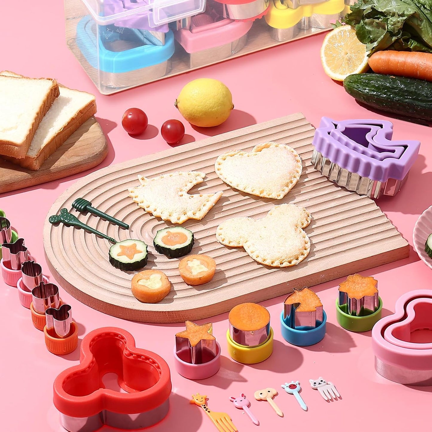 Uncrustable Sandwich Cutter, Sandwich Cutters for Kids Lunch, 43 Pcs Kids Sandwich Cutter and Sealer Set with Storage Case, Crustless Sandwich Cutters Shapes for Girl Boy Lunch & Bento Box Accessories