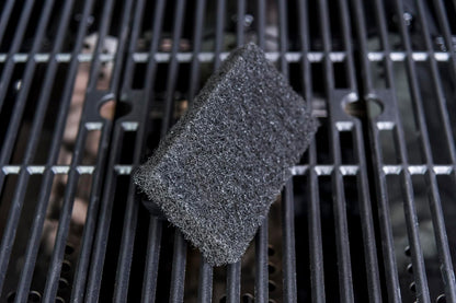 Charbroil® Safer Handheld Grill Brush - CB1250092R6