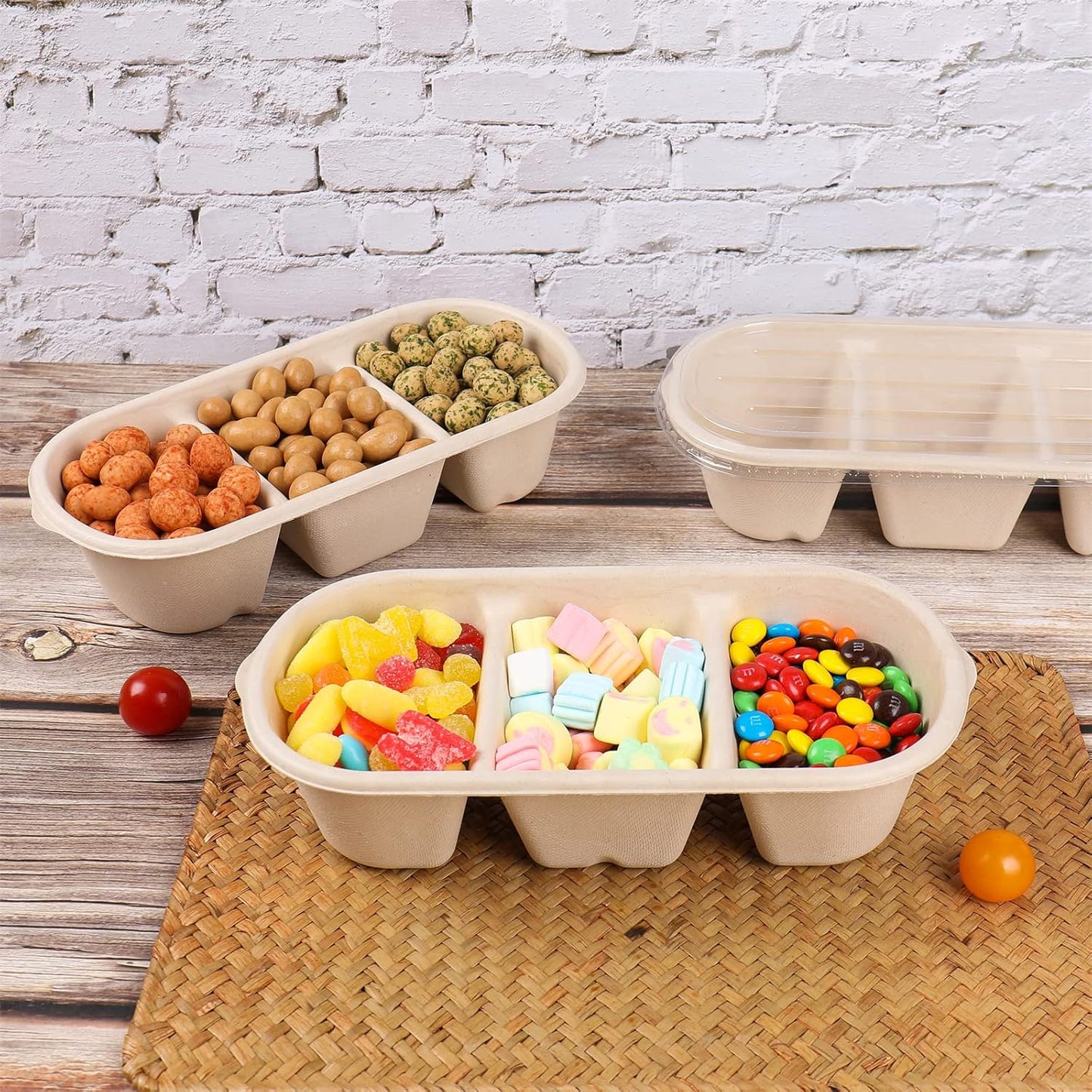disposable bowls 18 oz 3 compartments with lids Plant Fiber 50 Pack