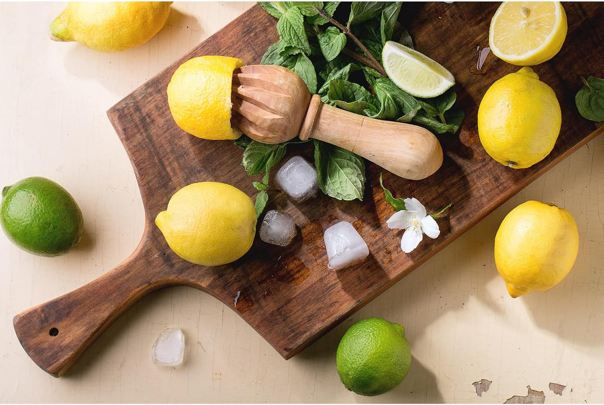 HIC Kitchen Citrus Juicer Reamer, Hardwood