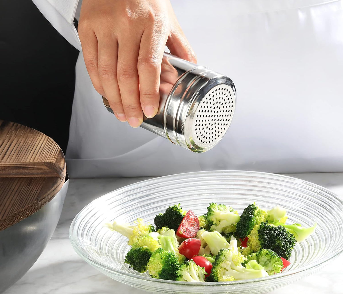 New Star Foodservice Stainless Steel Dredge Shaker, 10-Ounce, Set of 2
