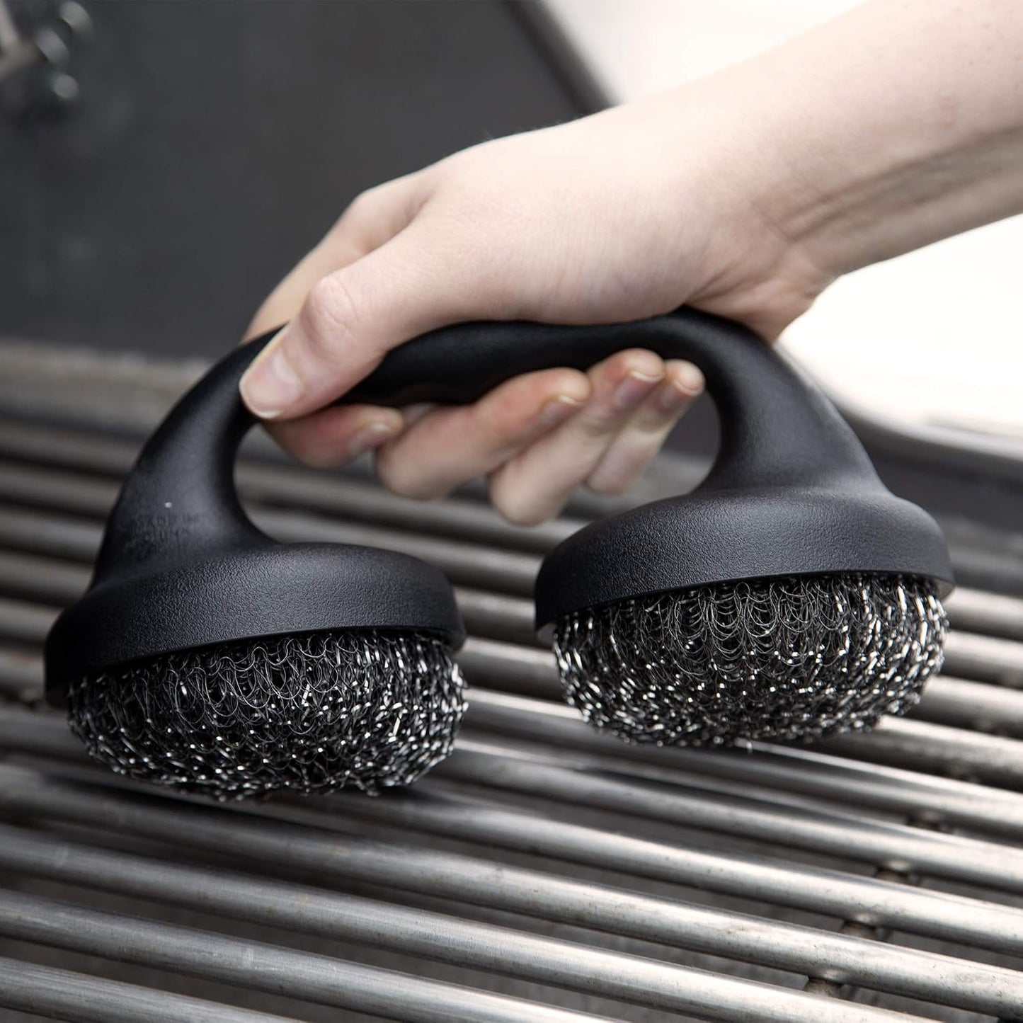 Yukon Glory BBQ Grill Brush, Commercial-Grade Double Stainless Steel Cleaning Pads, Easy-Grip Grill Cleaner for Gas, Charcoal, Porcelain, Ceramic & Cast Iron Grates