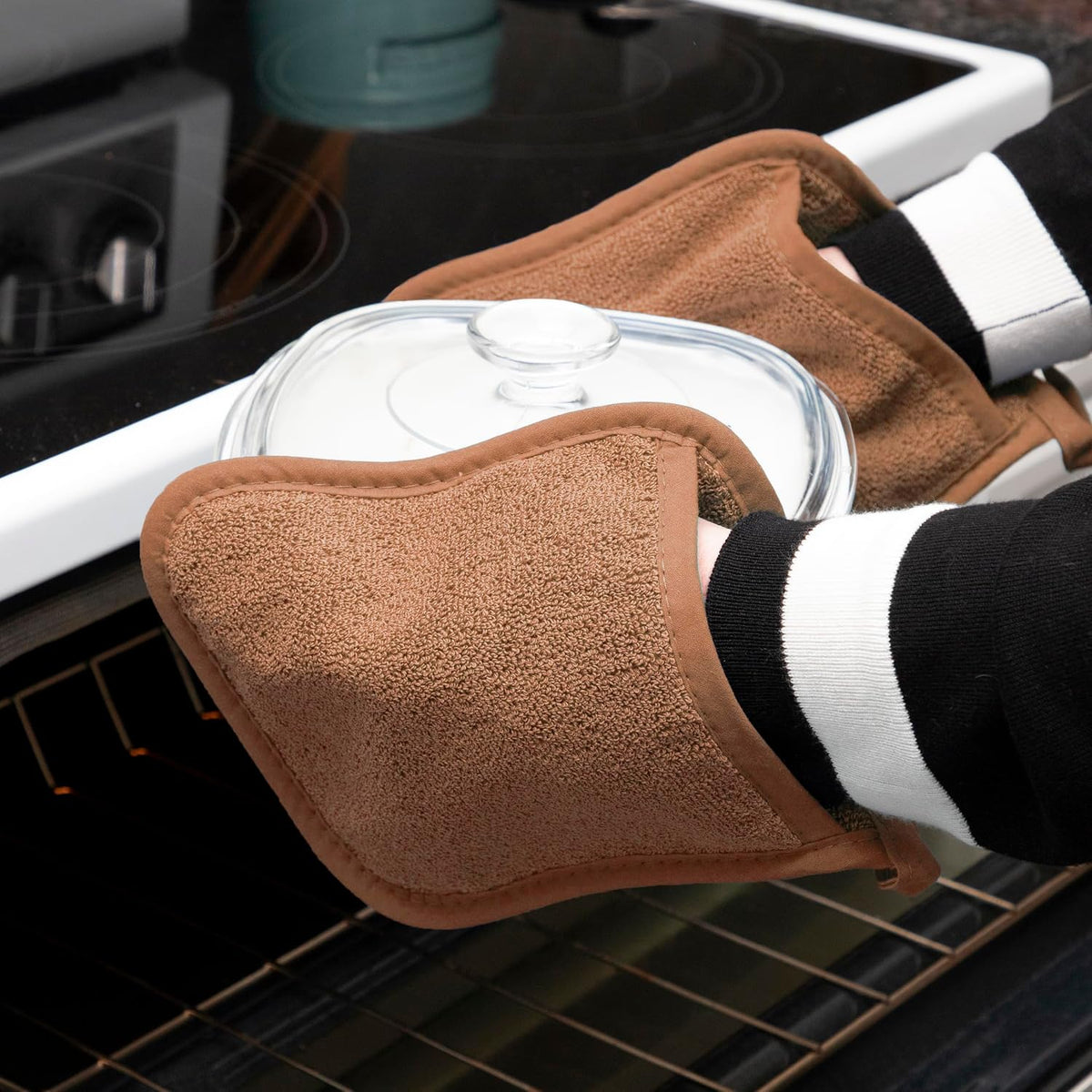 RITZ Terry Pocket Mitt & Hot Pad: Unparalleled Heat Resistant, Durable 100% Cotton – Ergonomically Designed for Optimal Grip – Easy-Care Machine Washable –, Federal Blue