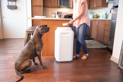 Vittles Vault Traditional Pet Food Storage Container For Dog Kibbles/Bird Seed/Oatmeal/Rice/Flour/Cereal, BPA Free Plastic, Sealed Airtight For Cat Food, Up To 50 lb, Made in USA, With Scoop, Gray