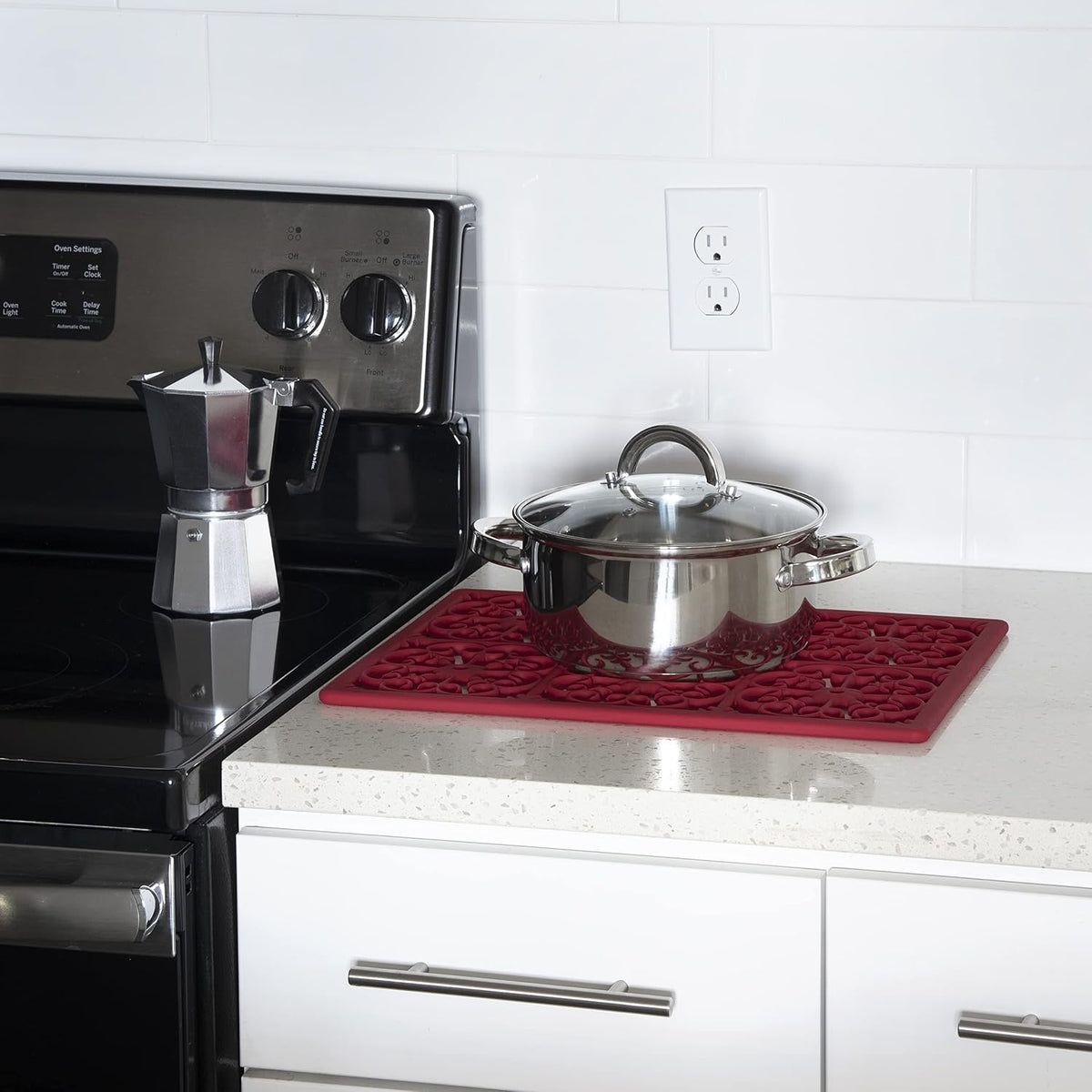 GASARÉ, Extra Large, Thick, Silicone Trivet for Hot Dishes, Pots, and Pans, Heat Resistant Mat for Countertop, Hot Pad for Kitchen, Easy to Clean, 16 x 12 x 3/8 Inches, White