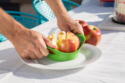 Zyliss Apple Divider – Stainless Steel Ultra-Sharp 8-Slice Apple Corer and Cutter – Ergonomic BPA-Free Handles – Thick Riveted Blades – Dishwasher Safe Apple Slicer – Green