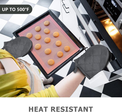 1 Pair Short Oven Mitts - Silicone Kitchen Oven Gloves High Heat Resistant 500℉, Mini Oven Mits with Non-Slip Grip Surfaces and Hanging Loop for BBQ, Baking, Cooking and Grilling (Black)