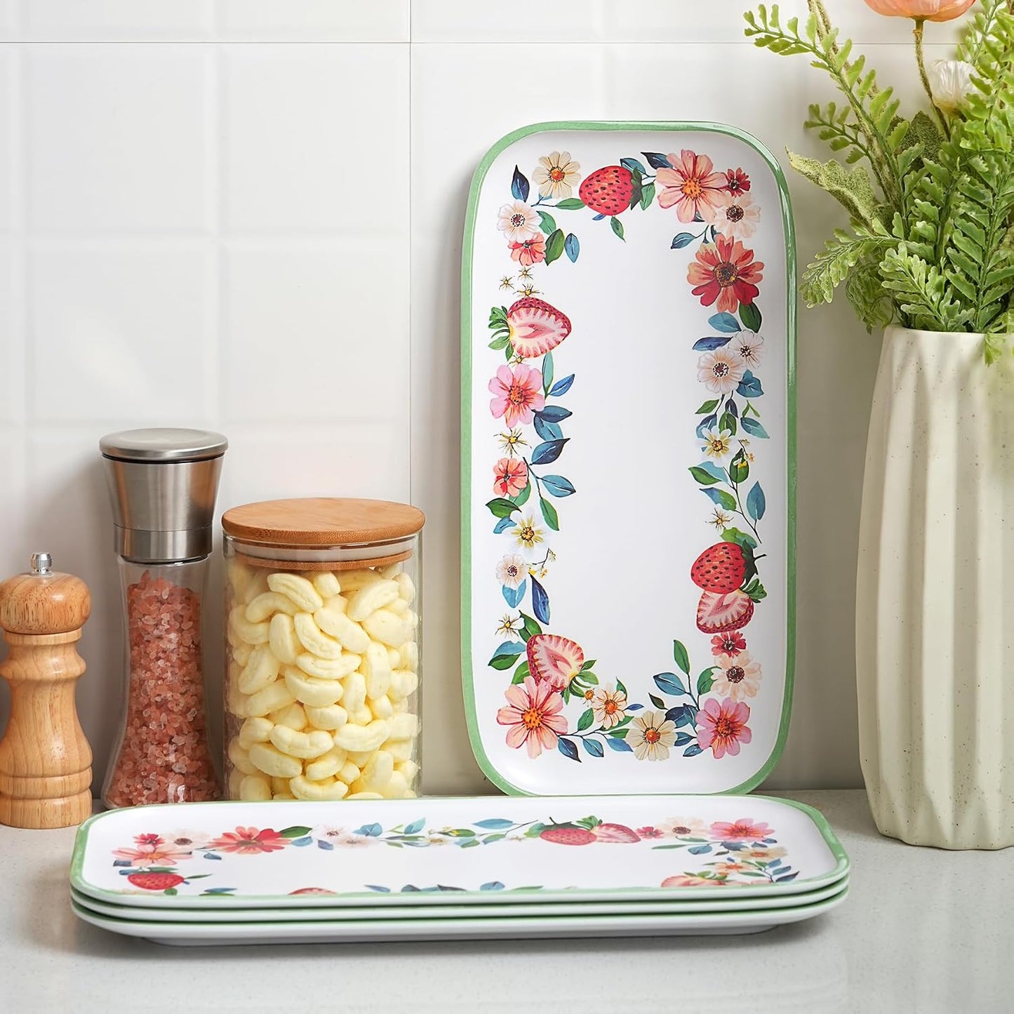 2 pcs Melamine Tray Set with Strawberry Design, 19 Inch and 14.5 Inch Large Serving Plates, Unbreakable Dinnerware for RV, Camping, Party, Easy Clean